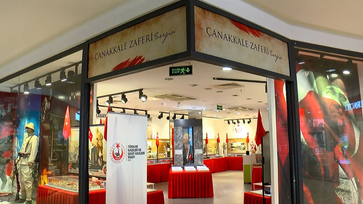 Çanakkale Zaferi Sergisi'nde hırsızlık