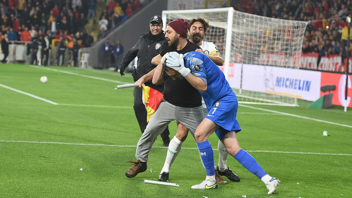 Göztepe-Altay derbisinin faturası ağır oldu