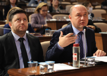 İBB Meclisi'nde tartışma