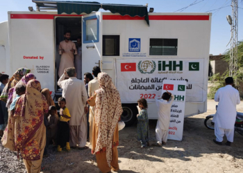 İHH, Pakistan'daki yardım çalışmalarını sürdürüyor