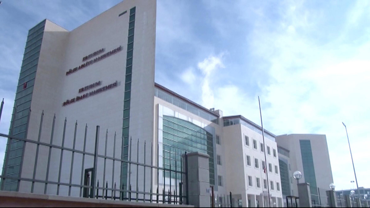 Erzurum'da, eczanedeki maske fiyatlarına ilişkin kullandığı kalpazan ifadesi nedeniyle hakkında dava açılıp, 7 bin 500 TL tazminat cezasına çarptırılan iş insanı İbrahim Gözütok, kararı İstinaf'a taşıdı.