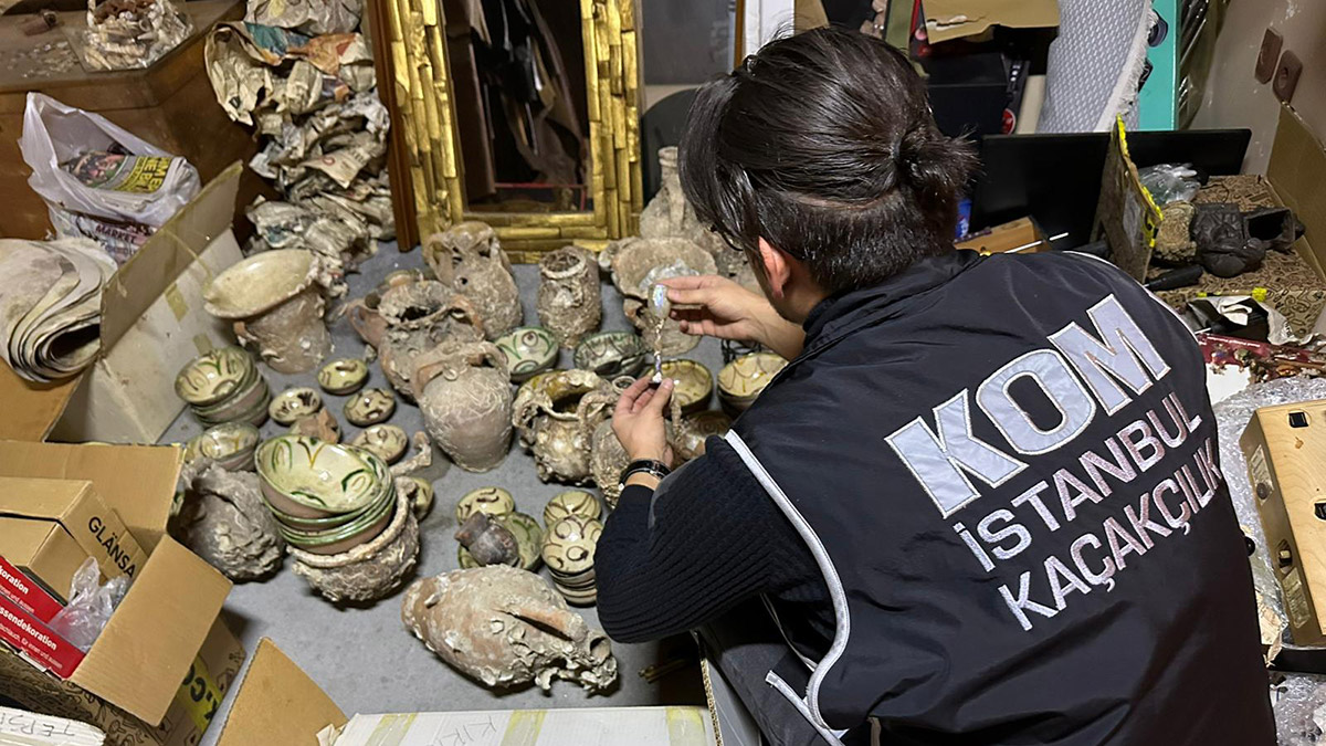 Kadıköy'de çok sayıda hayvan boynuzları ele geçirildi