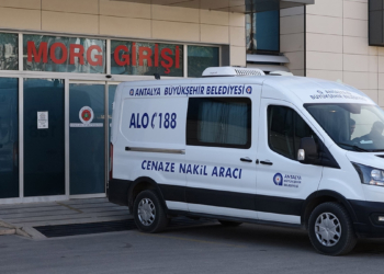 Sabah kahvaltıya kalkmayan Emine ölü bulundu