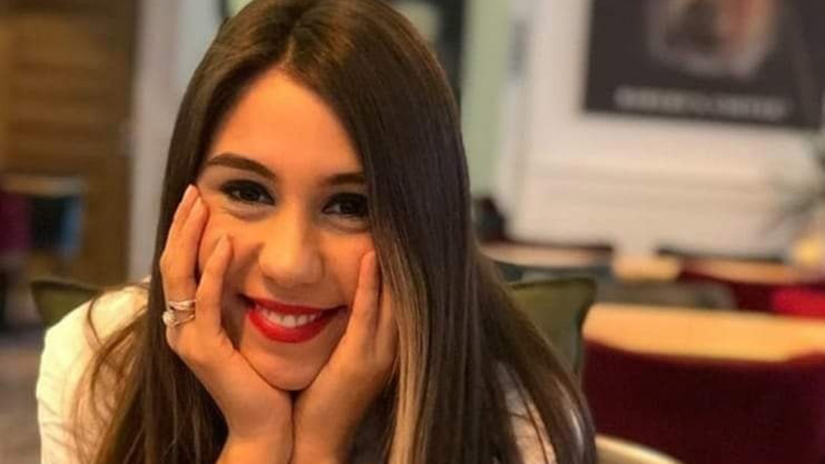 Kanser teşhisi koyulan Betül öğretmen hayatını kaybetti