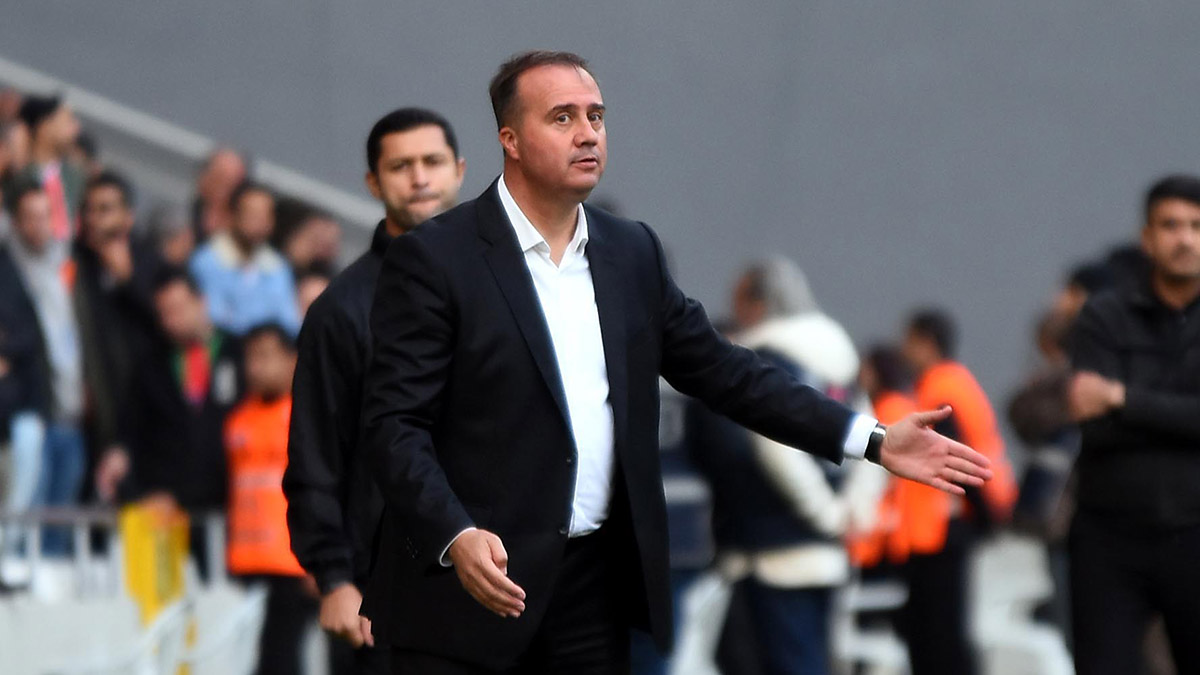 Karşıyaka transferle ilgili devre arasını bekliyor