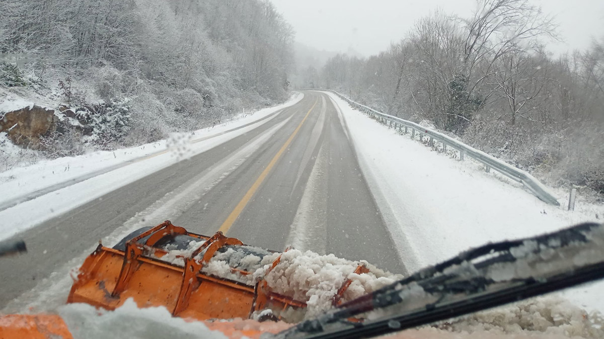 Cide'de kar yağışı