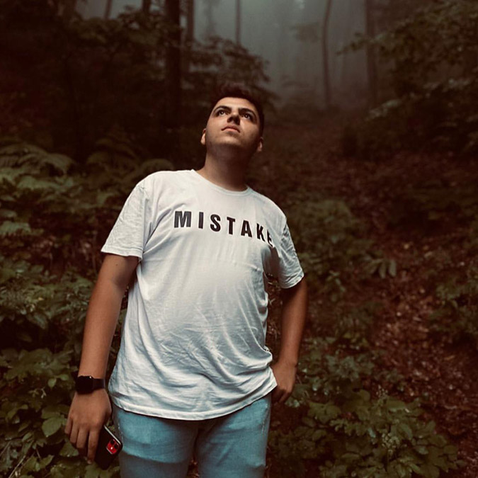 Bursa'da kaza; Otomobil ikiye bölündü