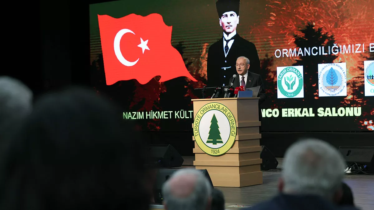 Chp genel başkanı kemal kılıçdaroğlu, "kırsalda çalışan herkes çalışıp ürettikçe türkiye'nin büyümesine katkı verecektir. Bizim karnımızı doyuranların kırsalda çalışanlar olduğunu hiç kimsenin unutmaması lazım" dedi.