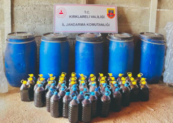Kırklareli'de 1550 litre sahte içki ele geçirildi