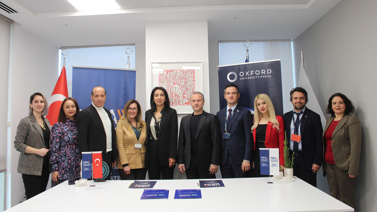 MBA Okulları Oxford University Press ile iş birliğine imza attı