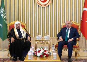 Mustafa Şentop Suudi Arabistanlı mevkidaşı ile görüştü