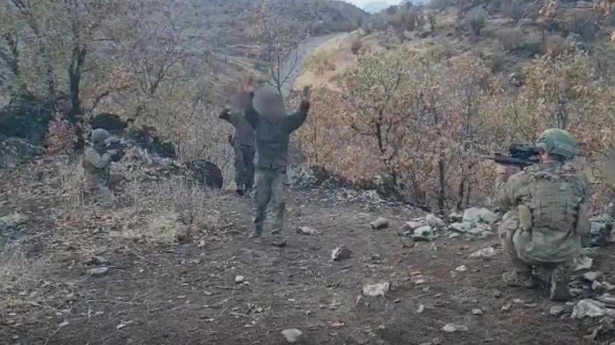 Hava destekli operasyonda kıstırılan 4 PKK'lı teslim oldu