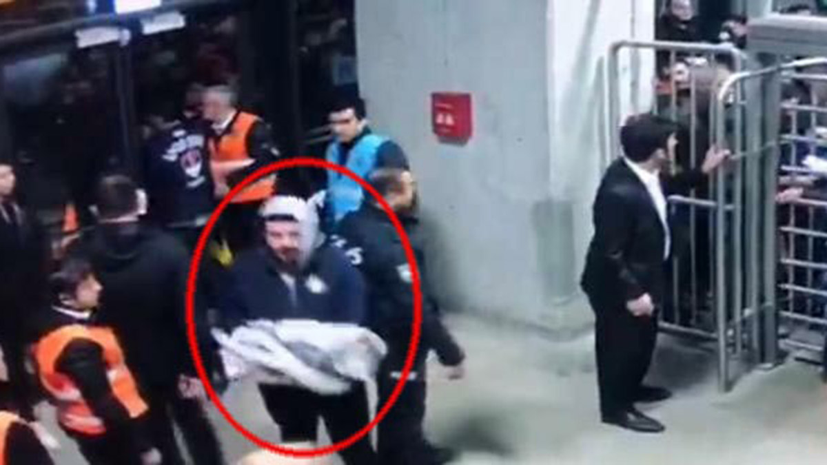 İşaret fişeğini stada sokan şüphelinin görüntüleri çıktı