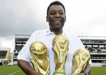 Pele idolümdü, onun yeri başkaydı