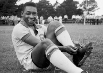 Bir devrin sonu; Pele futbolseverleri üzdü