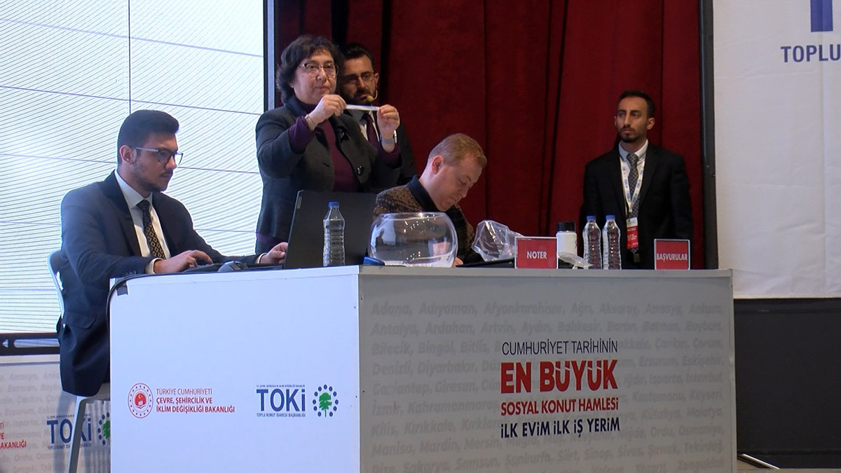 Rize'de 1100 konutun kura çekimi yapıldı