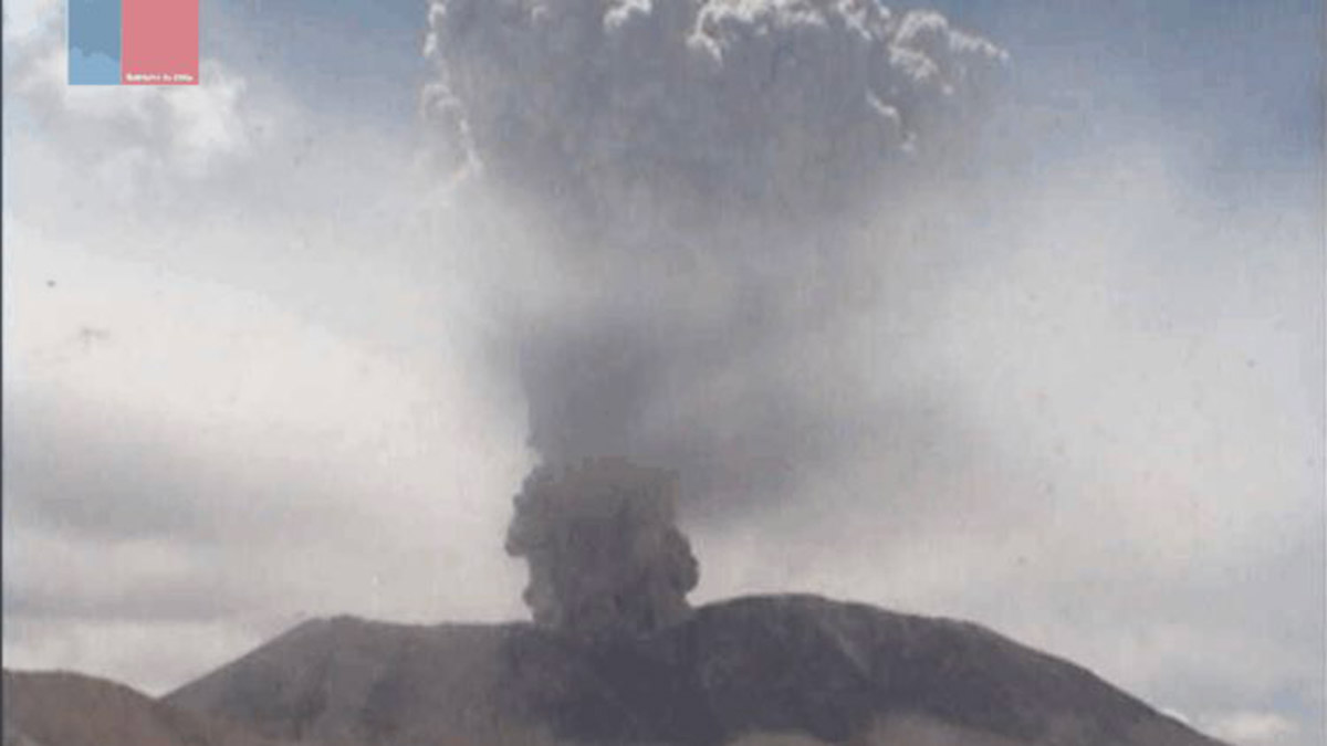 Lascar yanardağında patlama