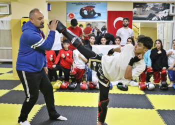 Bedri Uludağ Kick Boks'ta Avrupa ikincisi oldu