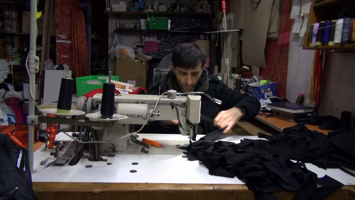 Sultangazi'de terziler dolandırıldı