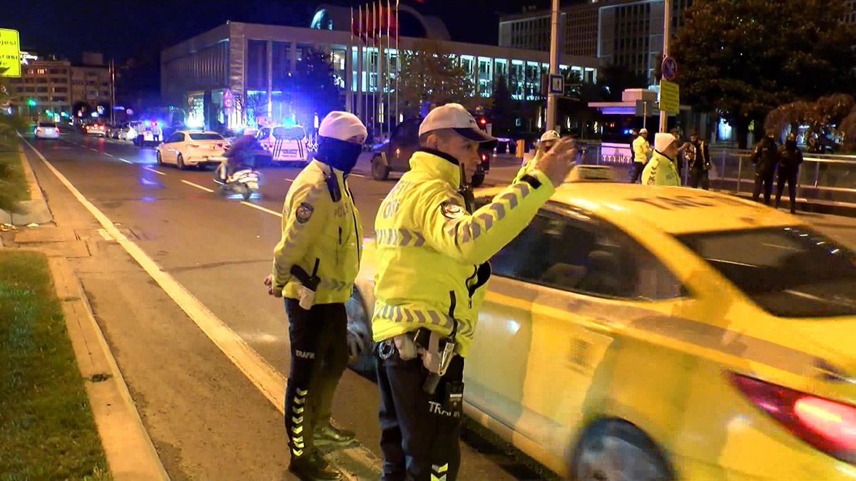 İstanbul'da taksiciler eylem yaptı