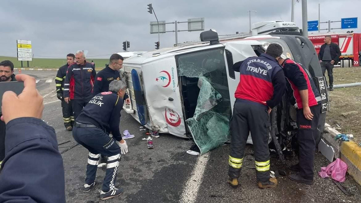 TIR ile çarpışan ambulanstaki Cennet öldü