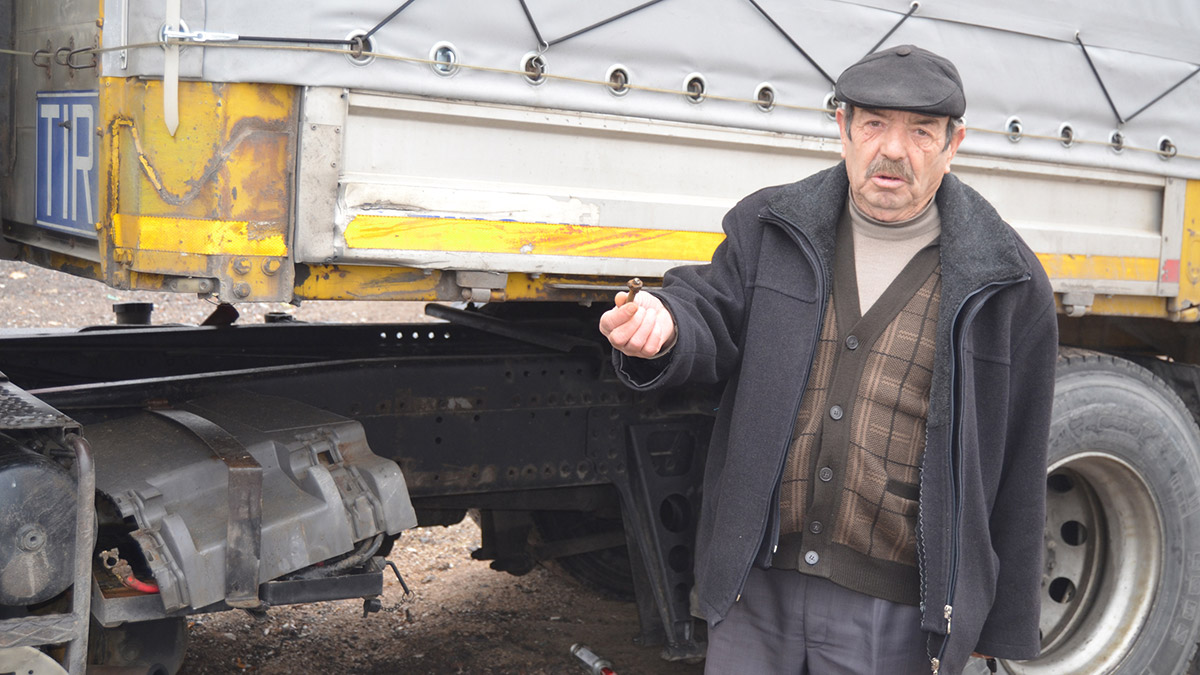 TIR'ın aküleri, 2 ay içinde 2'nci defa çalındı