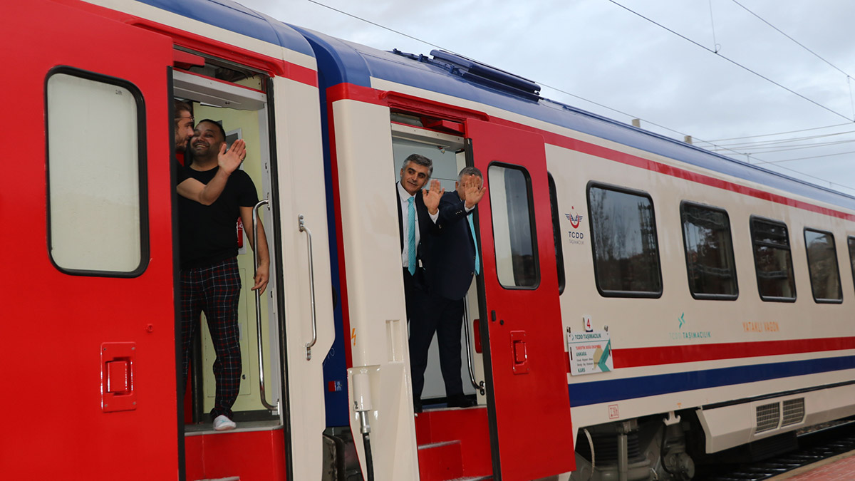 Doğu Ekspresi 2022-2023 dönemi ilk seferine başladı