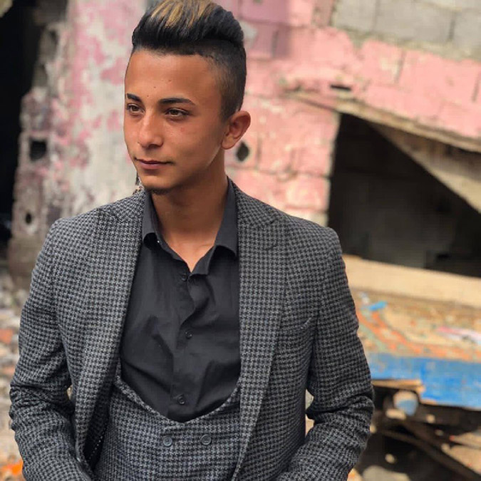 Hatay'dan yılbaşı eğlencesinde davul çalmak için Antalya'ya giden ve tabancayla kalbinden tek kurşunla vurulan Hüseyin Uyulgan (19), toprağa verildi.