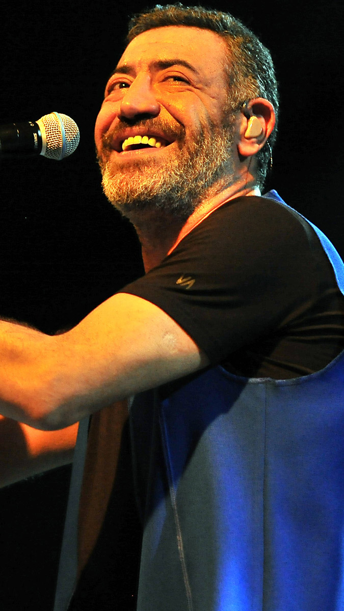 Yılbaşında ünlüler sahneye çıkacak, Yılbaşında sanatçıların konser programı nasıl? Hangi ünlü sanatçı hangi mekanda sahneye çıkacak?