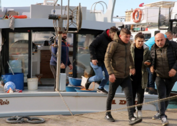 Zonguldak'ta kaybolan balıkçıyı arama çalışmaları