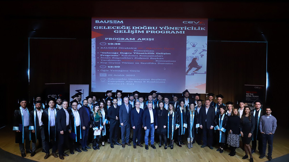 ‘Yöneticilik Gelişim Programı' ilk mezunlarını verdi 