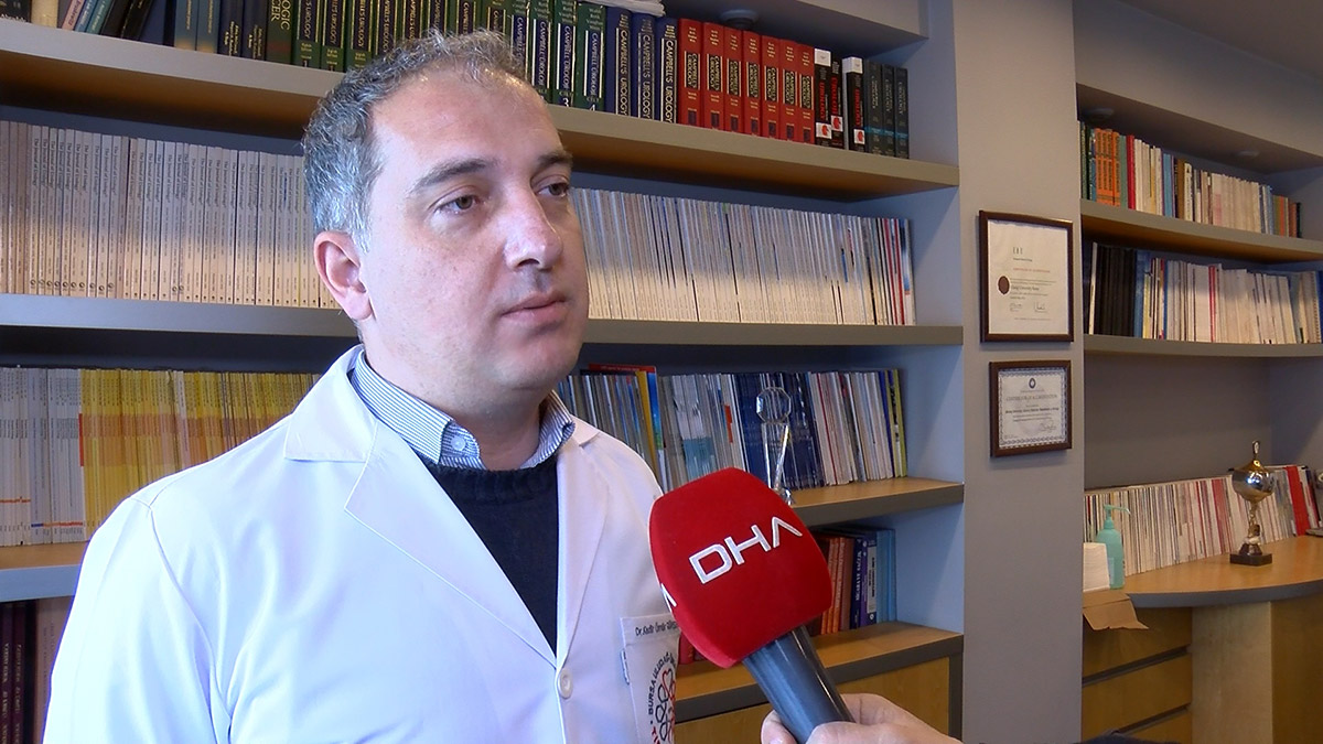 Balıkesir’de yaşayan, kronik böbrek yetmezliği tanısı konulan Cafer Gürbüz 2 yaşındaki bebeğin böbrekleriyle hayata tutundu.