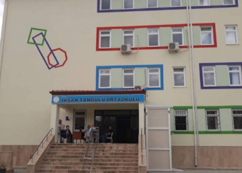 2'nci kattan atlayan öğrenci yoğun bakımda