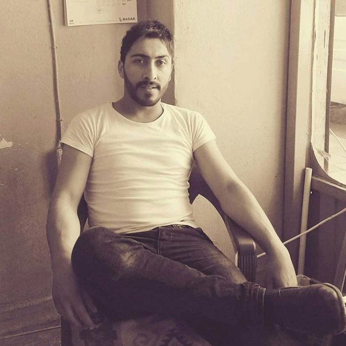 5 aylık hamile eşini öldürüp intihar etmişti, toprağa verildi