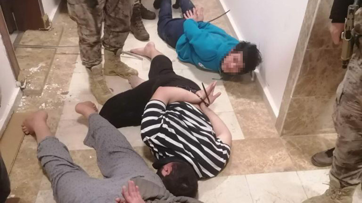 50 suç kaydı olan 3 şüpheli yakalandı