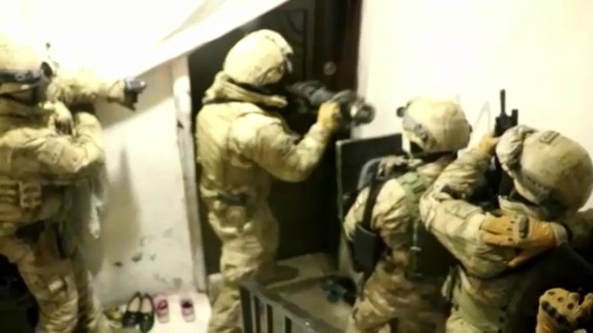 İntihar eylemleri düzenlemeyi planlayan 7 DEAŞ'lı yakalandı