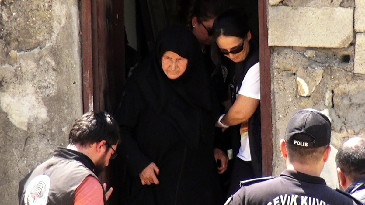 76 yaşındaki cinayet sanığı kadın ifade verdi