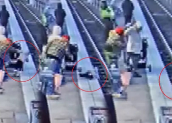 ABD’de çocuğu tren raylarına iten kadına gözaltı
