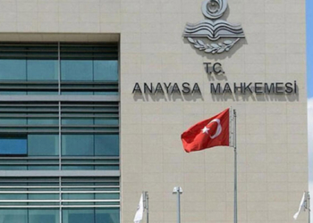 AYM'den HDP kararı; Hesaplara bloke konuldu