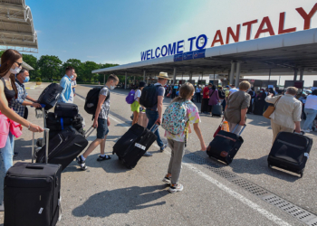 Antalya'da 2023 turizmi, rekorla başladı