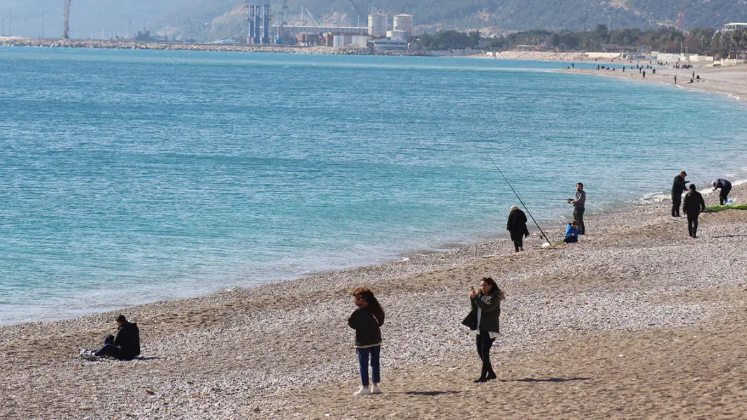 Antalya'da deniz suyu sıcaklığı 18 derece