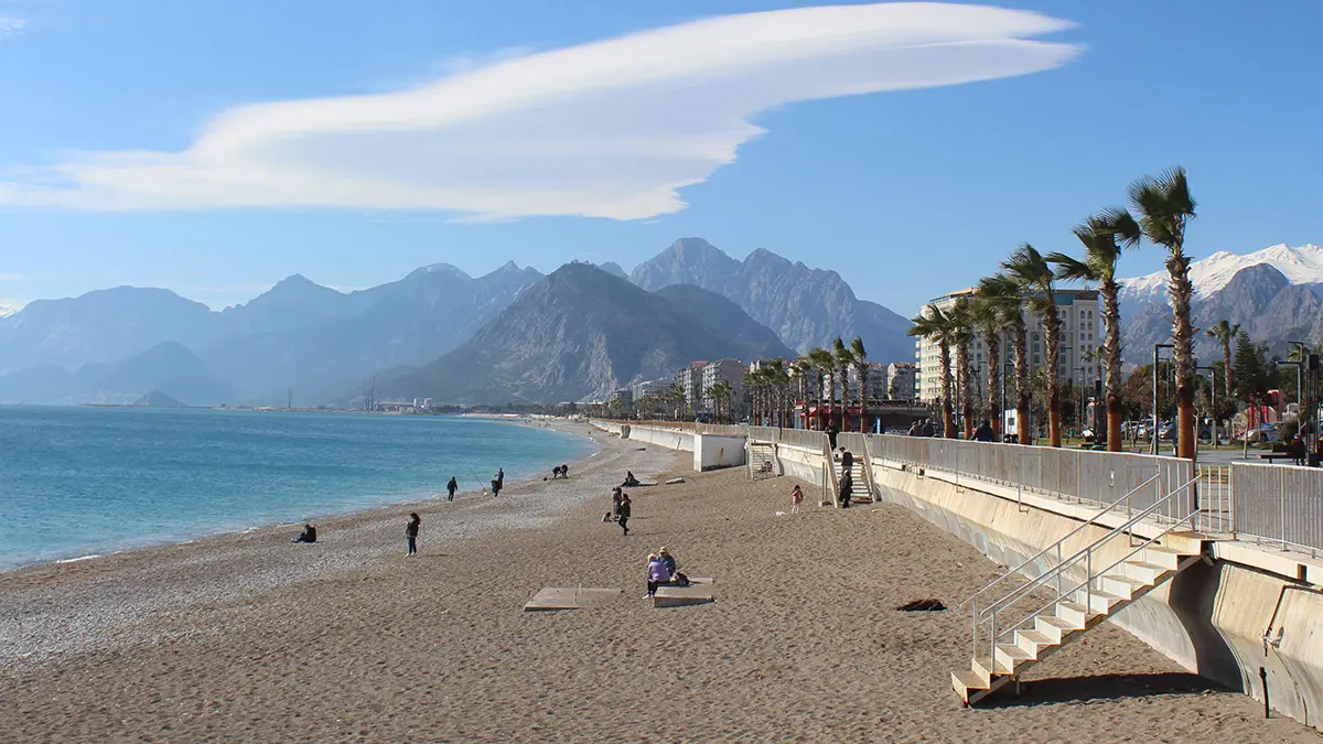 Antalyada deniz suyu sicakligi 18 derecez - yerel haberler - haberton