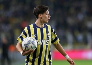Arda Güler ayakta alkışlandı