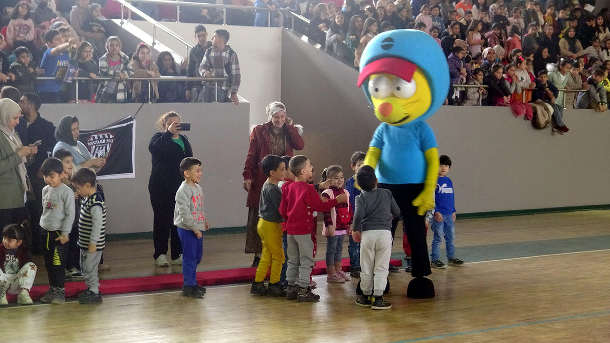 Avcılar'da 'Zorba olma kanka ol' etkinliği