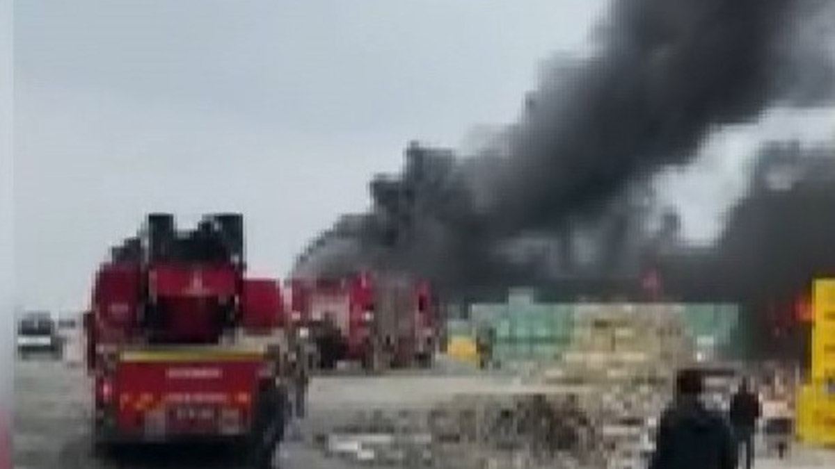 Avcılar'da işçilerin kaldığı konteynerde yangın 