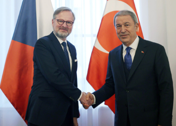 Bakan Akar, Çekya Başbakanı Fiala ile görüştü