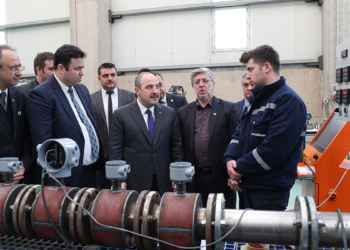Bakan Varank, Enelsan AŞ'yi ziyaret etti