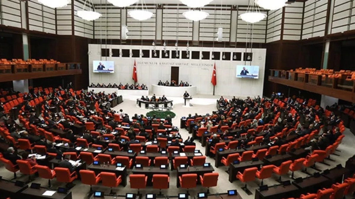 Başörtüsü teklifi komisyonda