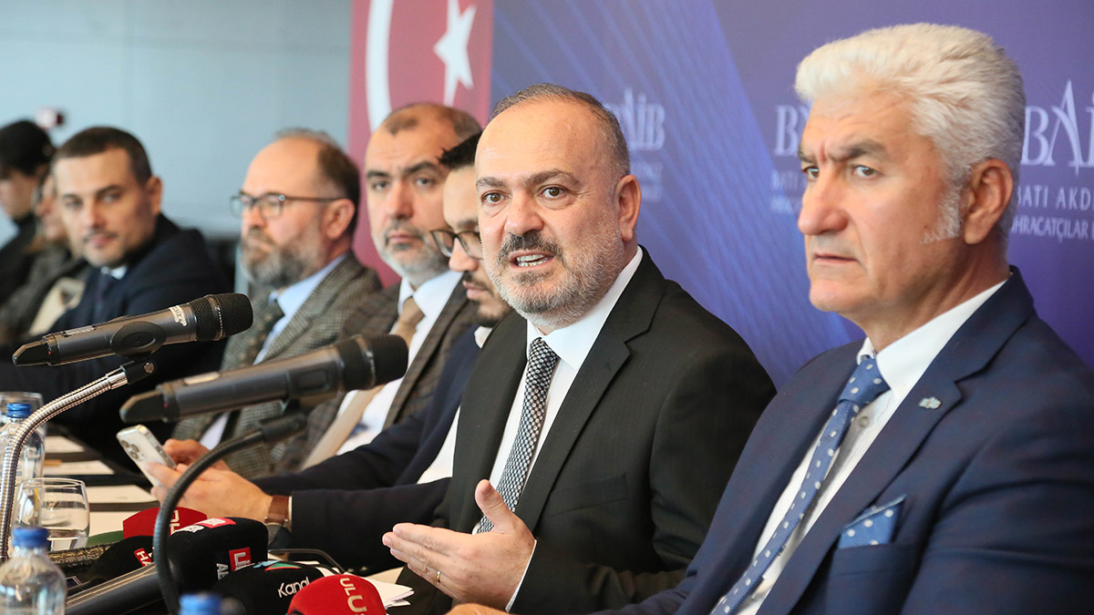 Batı Akdeniz ihracatı 2,5 milyar doları aştı