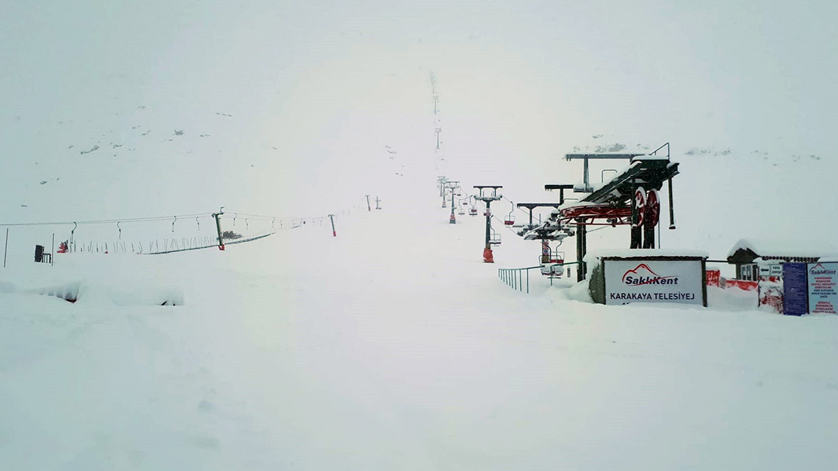 Batı Akdeniz'deki kayak merkezleri kışa hazır